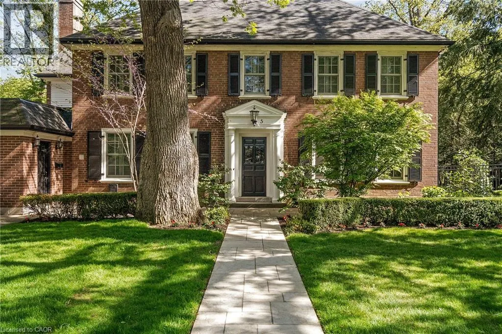 5 MAYFAIR Place
