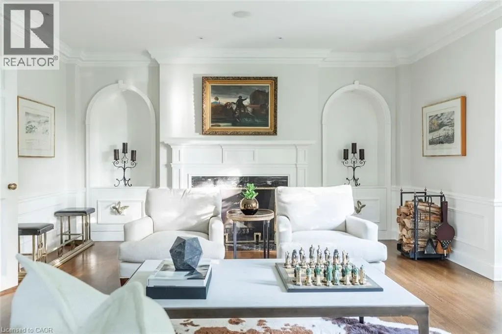 5 MAYFAIR Place