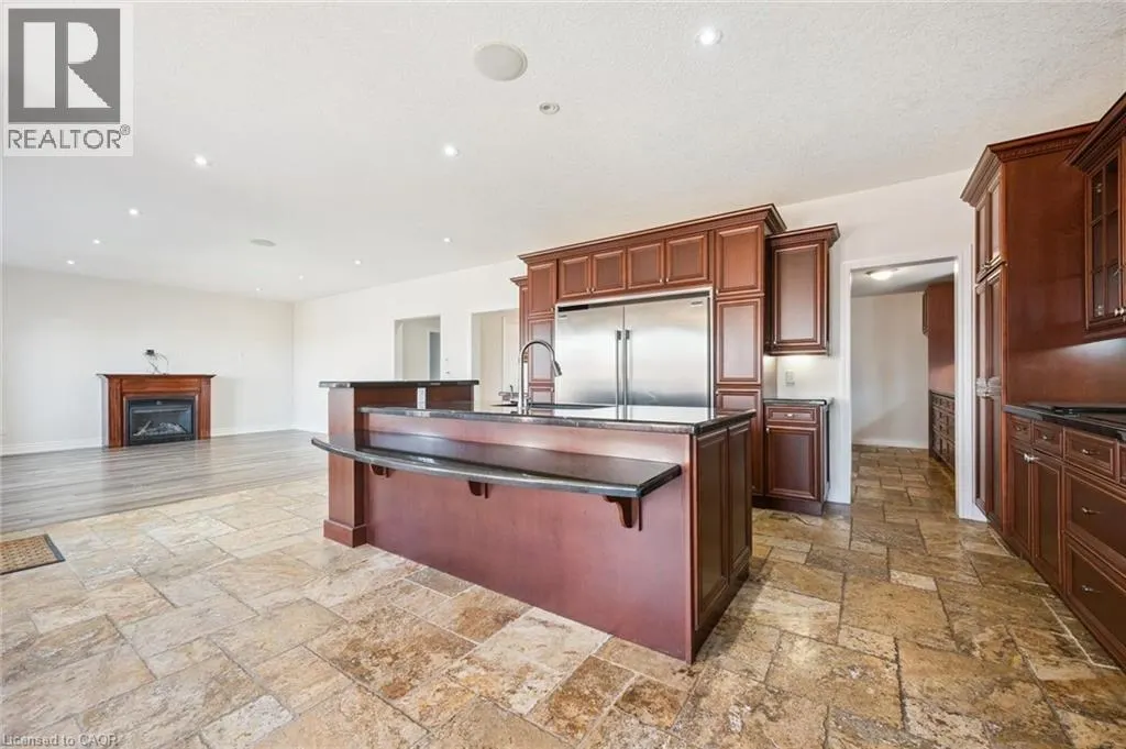 39 FERRIS Drive