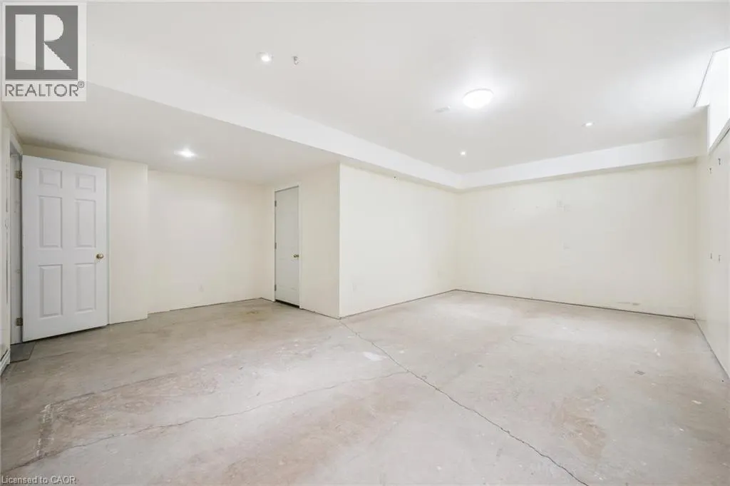 39 FERRIS Drive