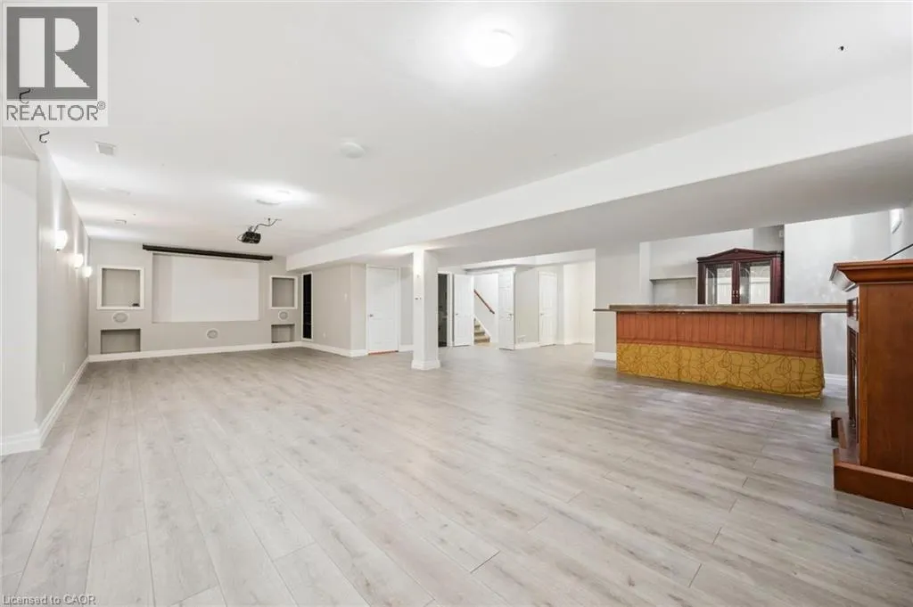 39 FERRIS Drive