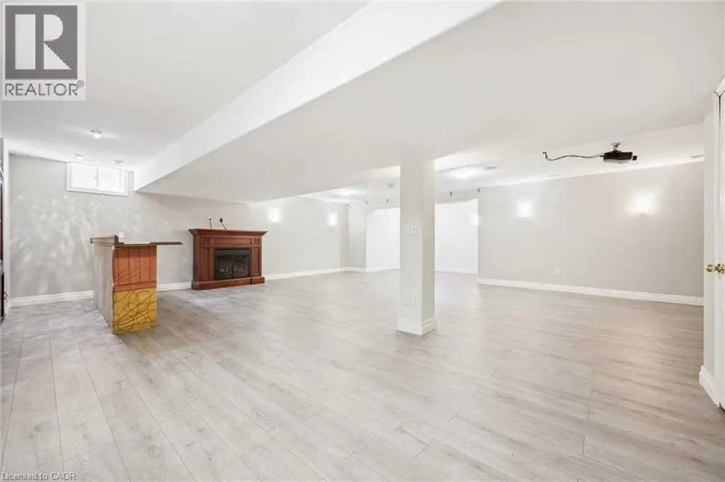 39 FERRIS Drive