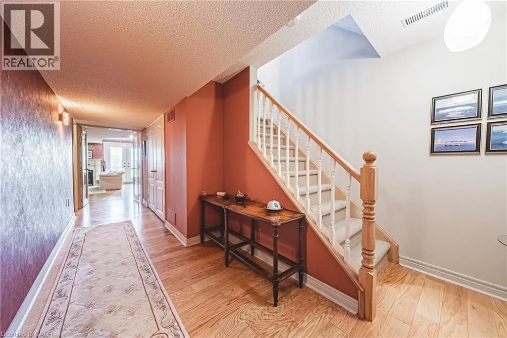 85 EDGEWATER Drive Unit# 6, #6