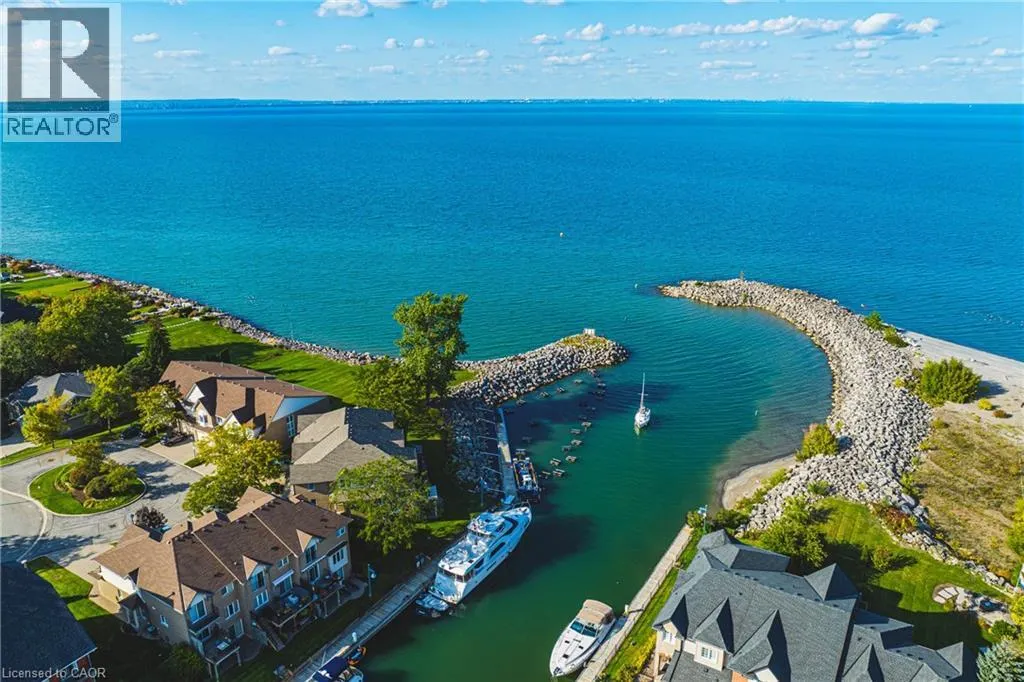 85 EDGEWATER Drive Unit# 6, #6