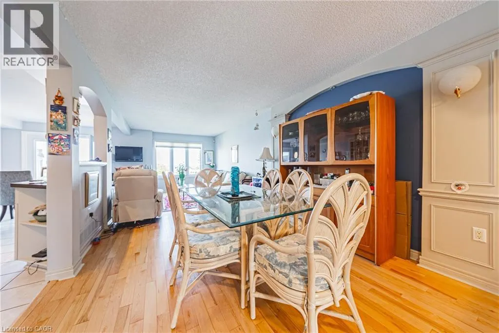 85 EDGEWATER Drive Unit# 6, #6