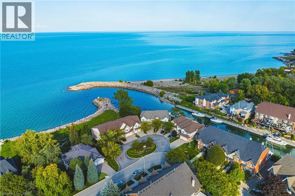 85 EDGEWATER Drive Unit# 6, #6