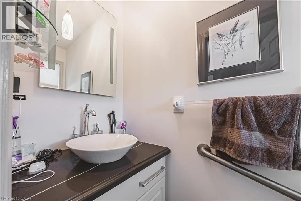 85 EDGEWATER Drive Unit# 6, #6