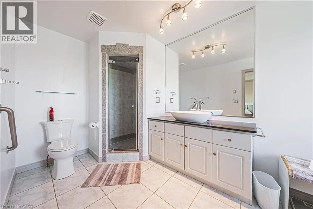 85 EDGEWATER Drive Unit# 6, #6