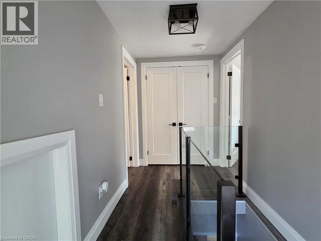 16 CEDAR Avenue Unit# 1, #1