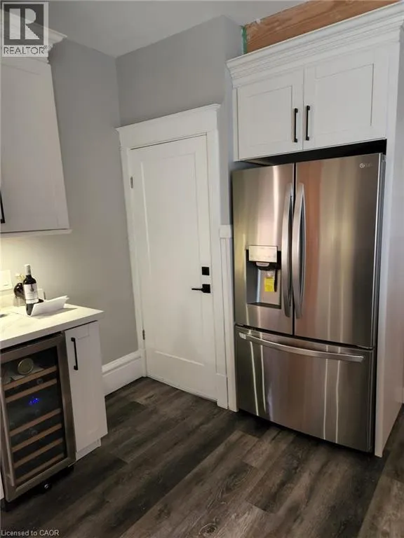 16 CEDAR Avenue Unit# 1, #1
