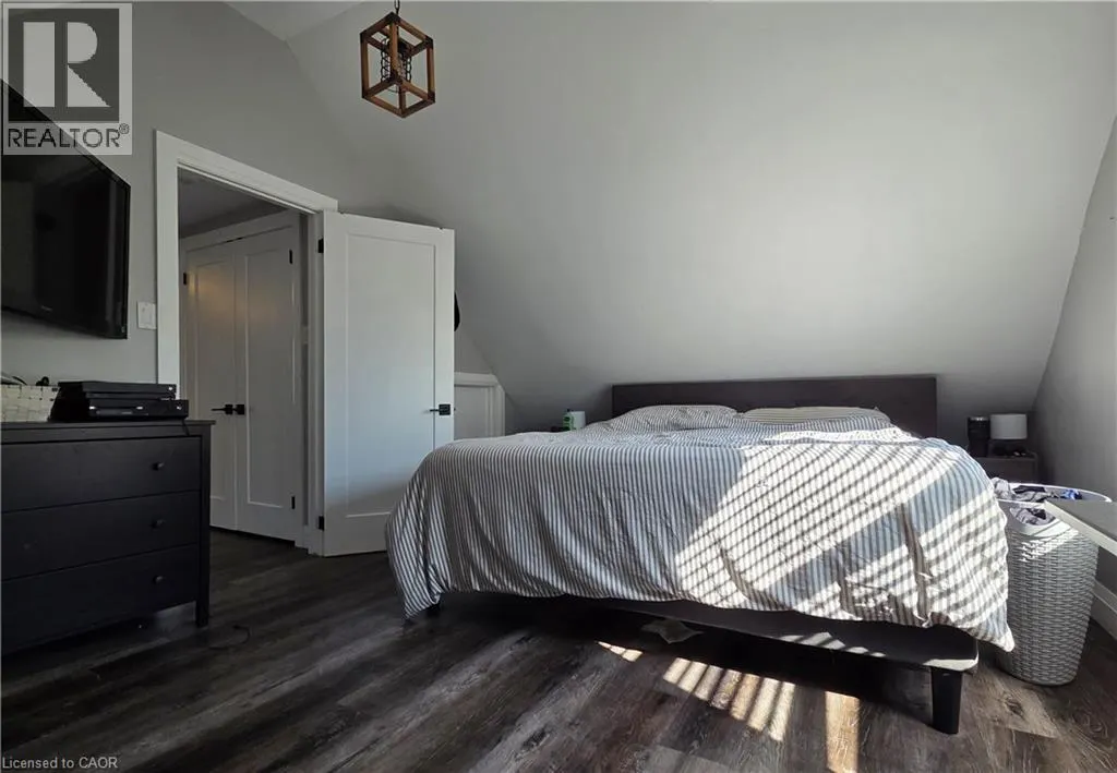 16 CEDAR Avenue Unit# 1, #1