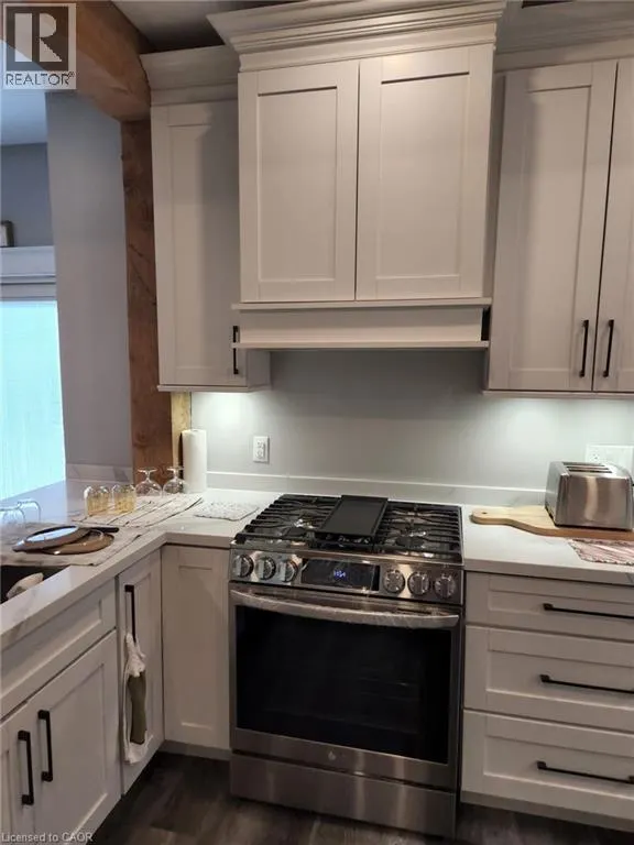 16 CEDAR Avenue Unit# 1, #1