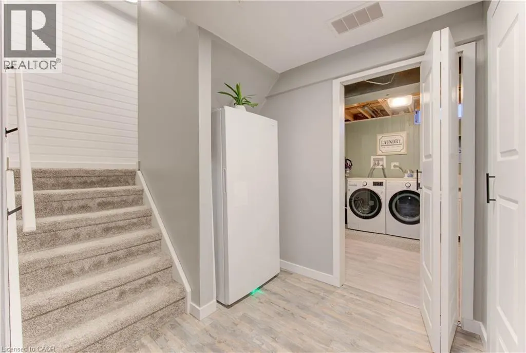 563 MORTIMER Drive
