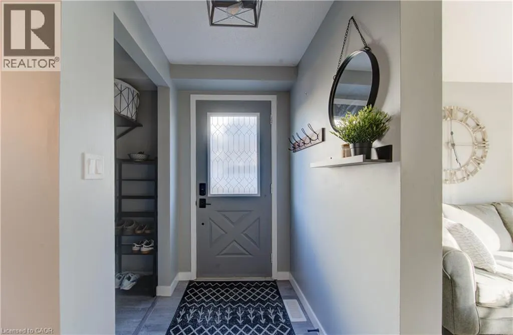 563 MORTIMER Drive