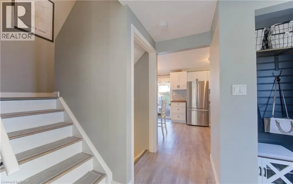 563 MORTIMER Drive