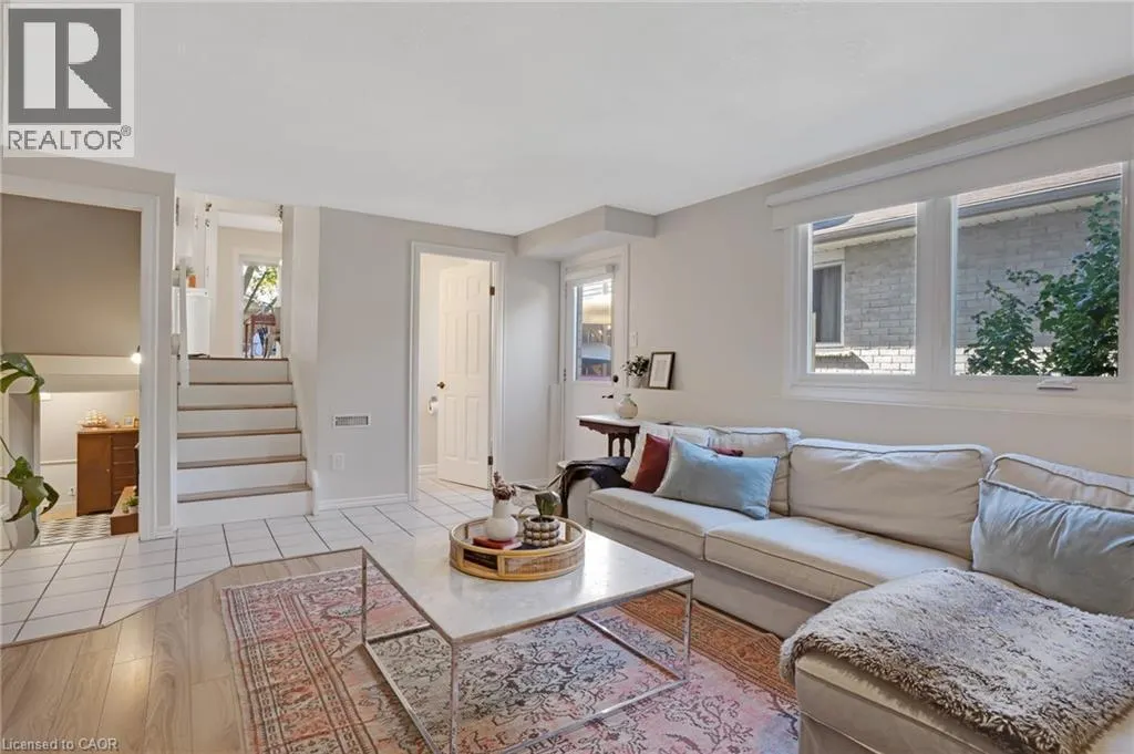 276 CAMILLE Crescent