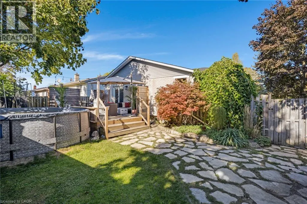 276 CAMILLE Crescent