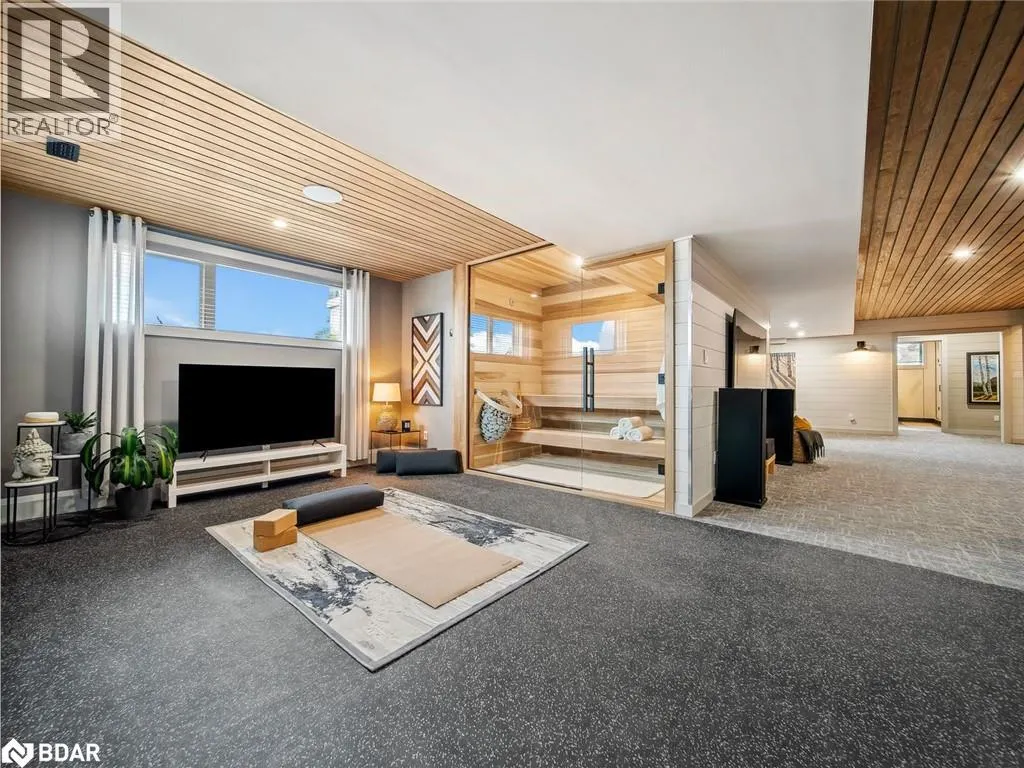7 MEADOWLARK Way