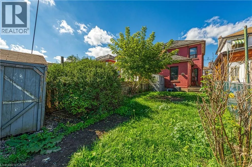 36 FULLERTON Avenue