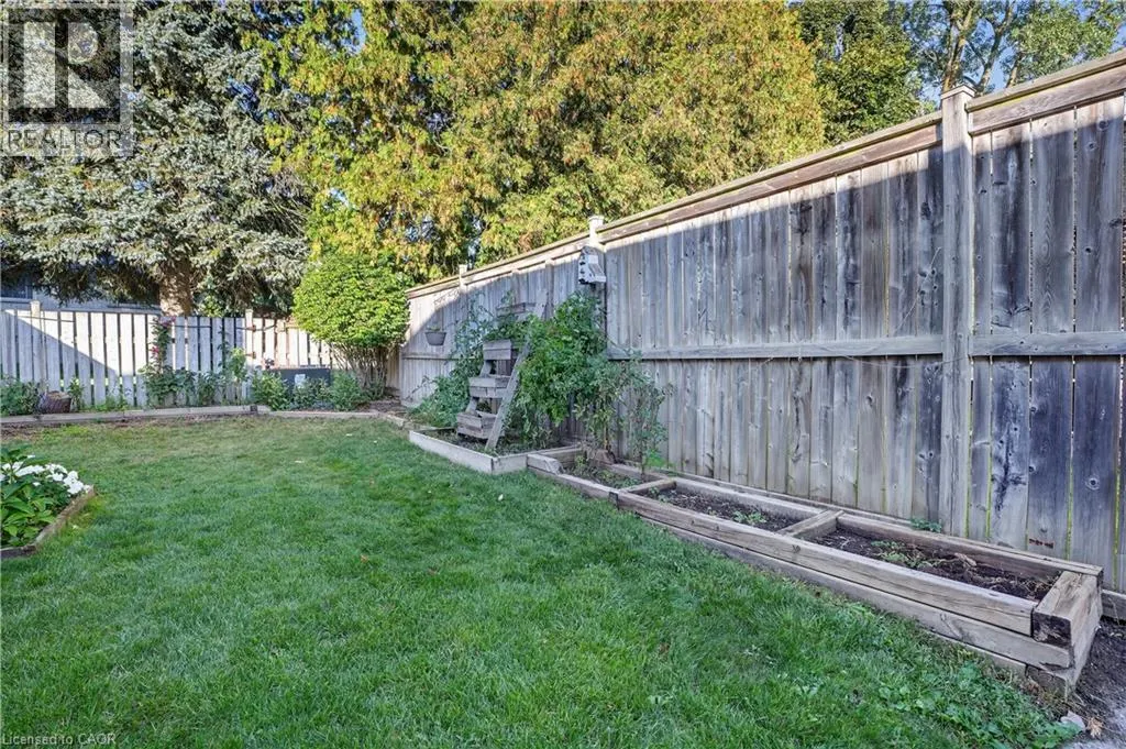 14 CARNABY Crescent