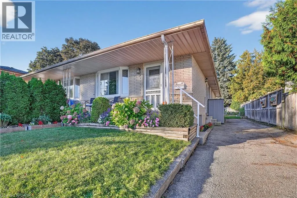 14 CARNABY Crescent