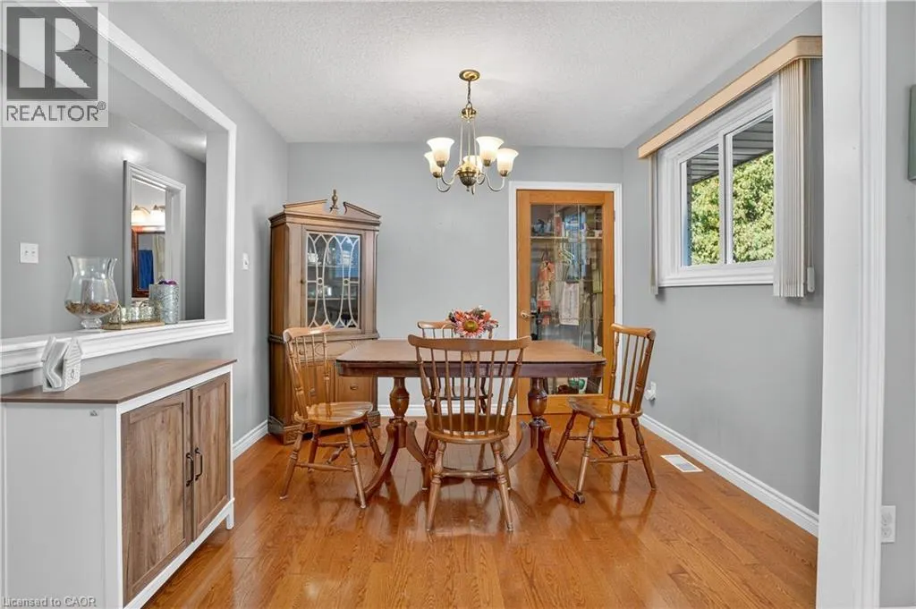 14 CARNABY Crescent