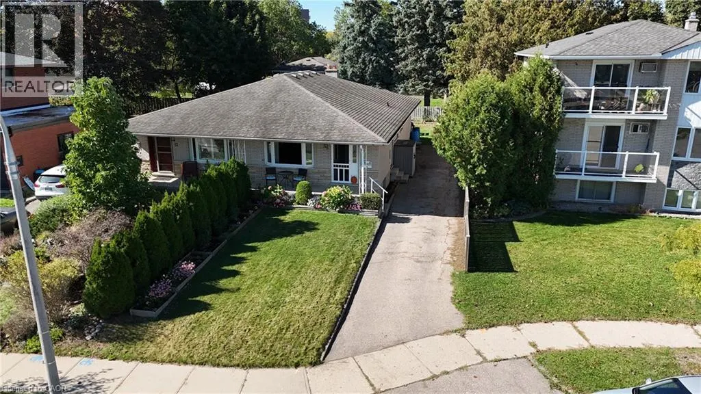 14 CARNABY Crescent