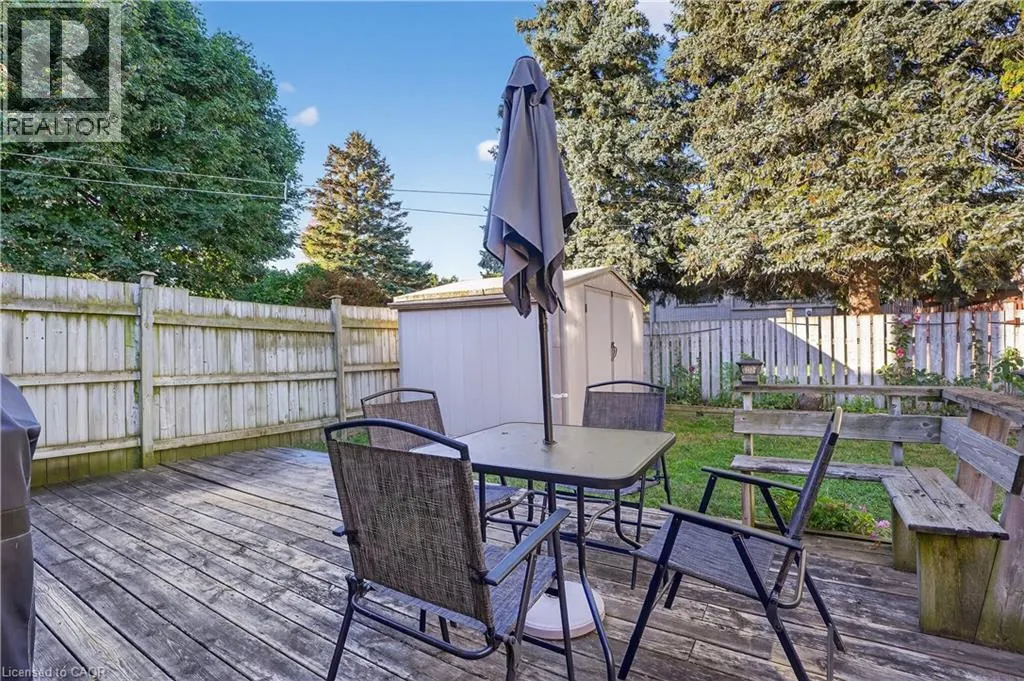 14 CARNABY Crescent