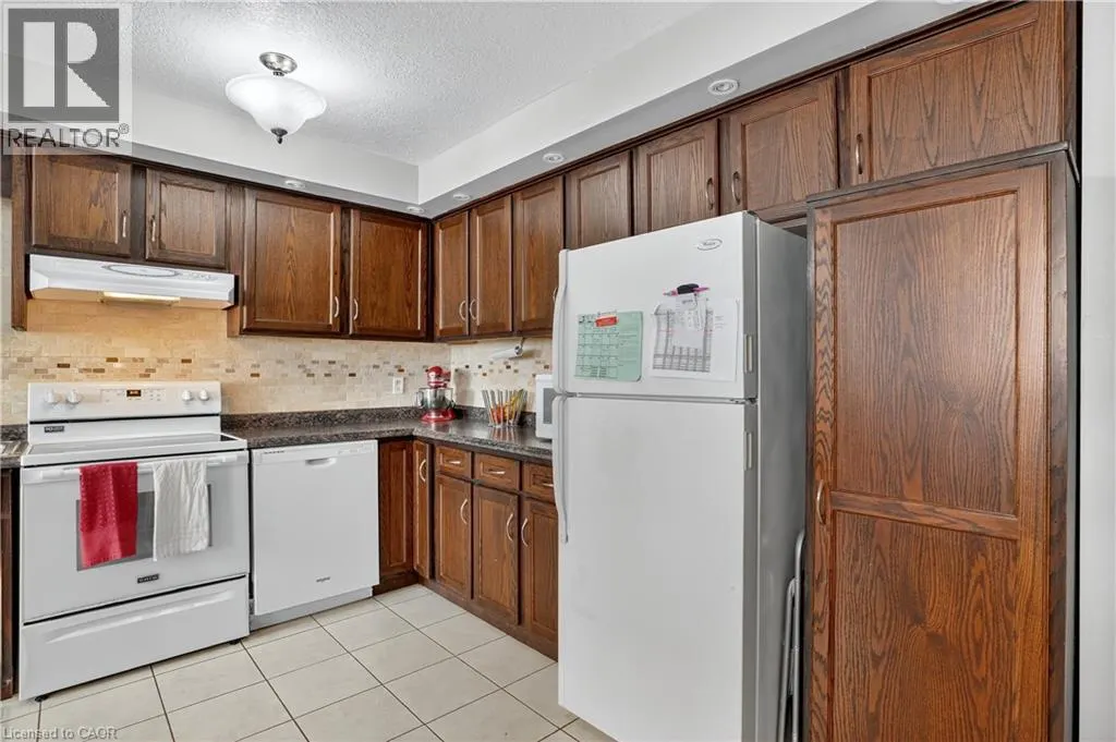 14 CARNABY Crescent