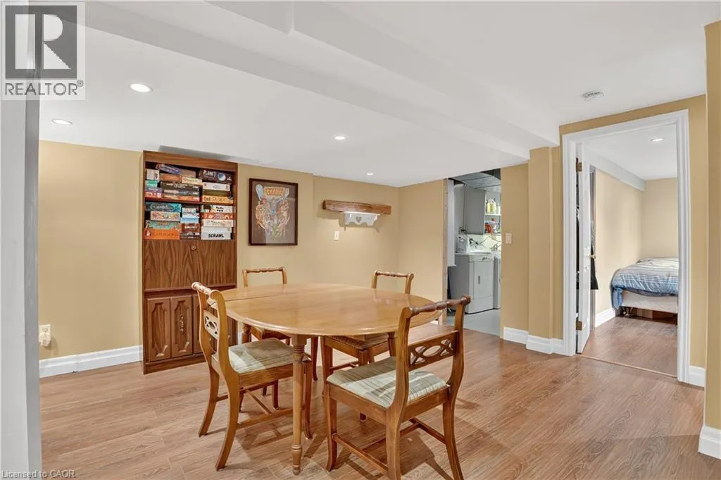 14 CARNABY Crescent