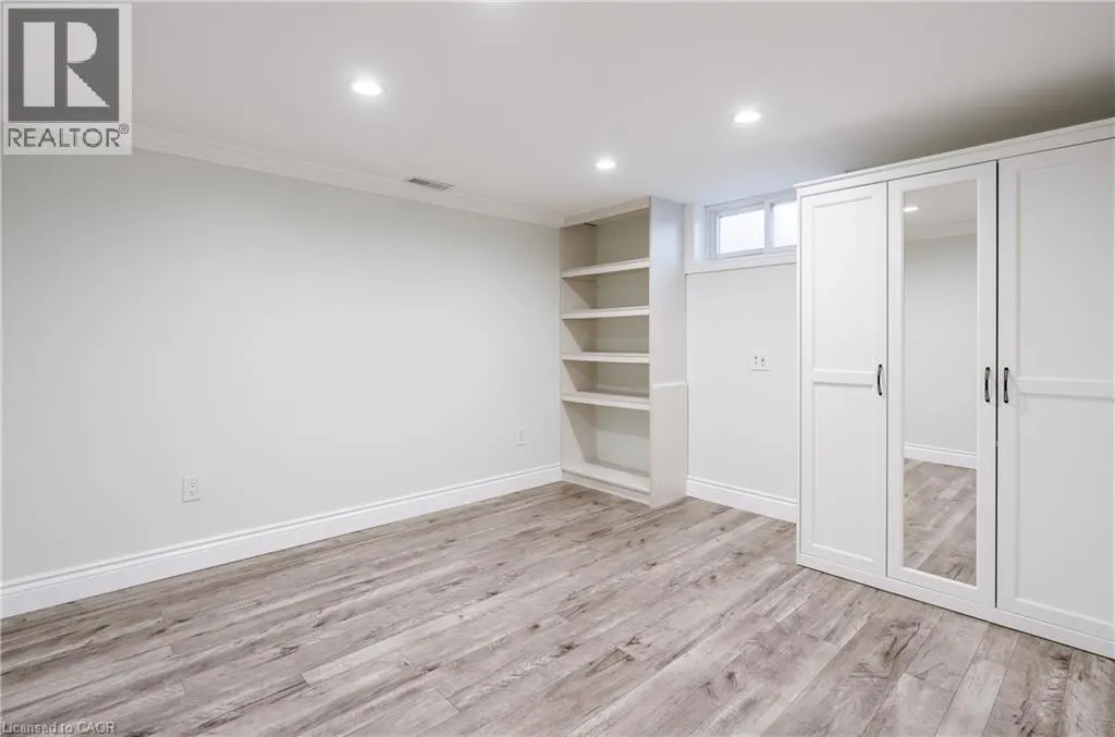 20 GLENDALE Road Unit# (LOWER), #(LOWER)