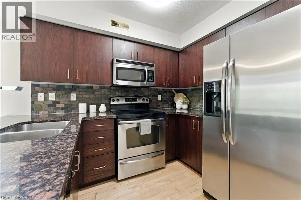 35 MOUNTFORD Drive Unit# 59, #59