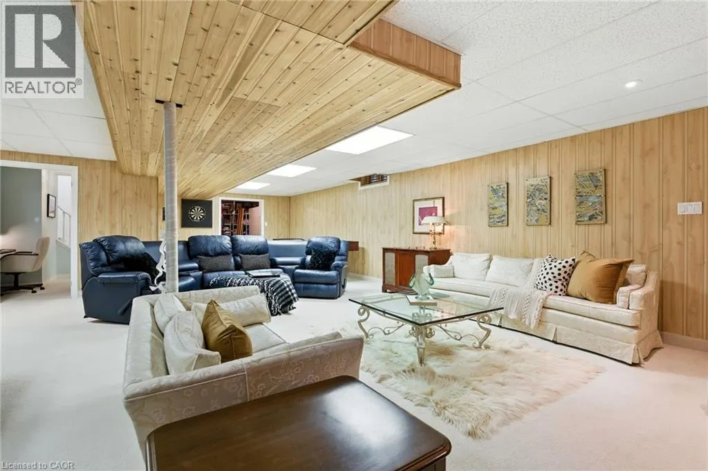 1104 CROFTON Way