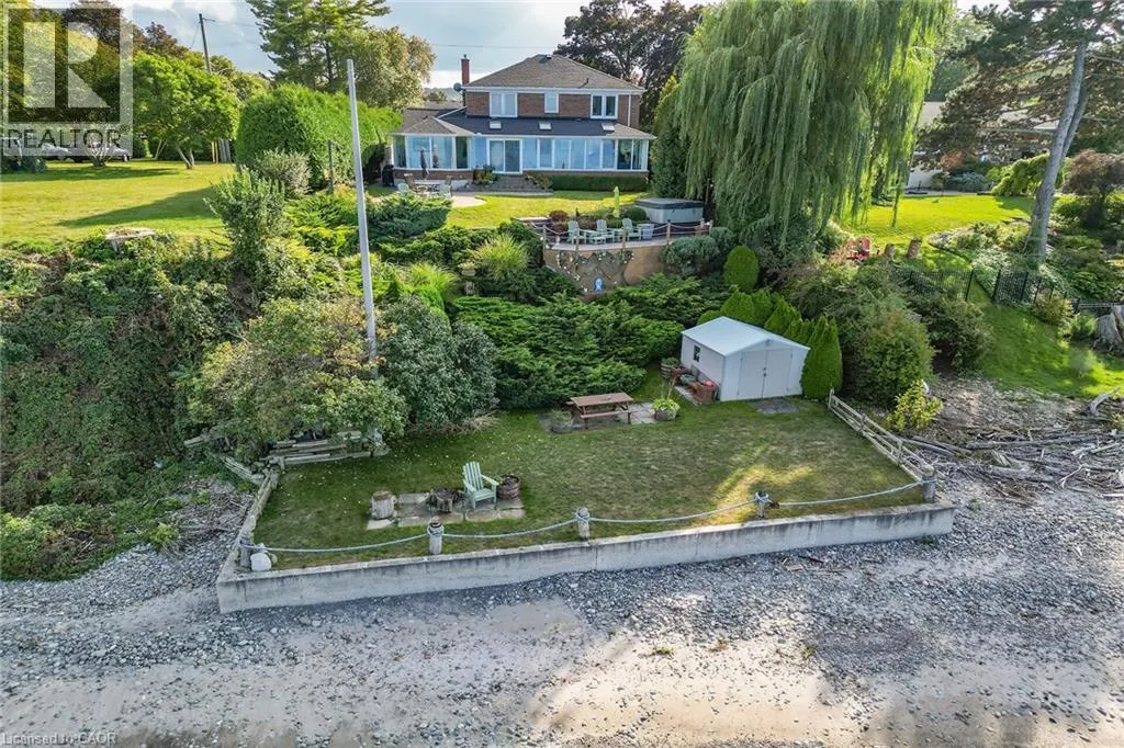 10 TUPPER Boulevard