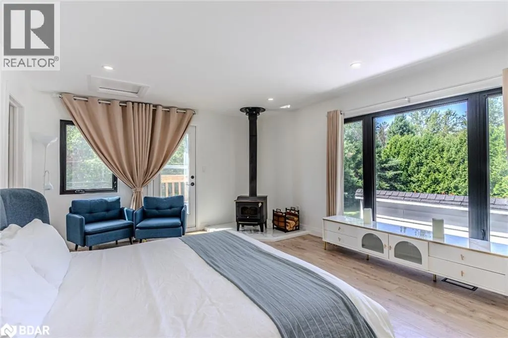 20 HILLVIEW Crescent