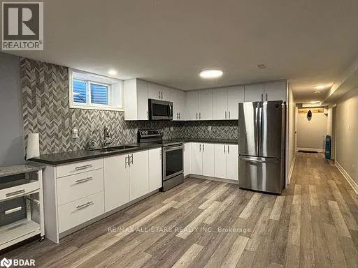 220 PLEASANT Boulevard