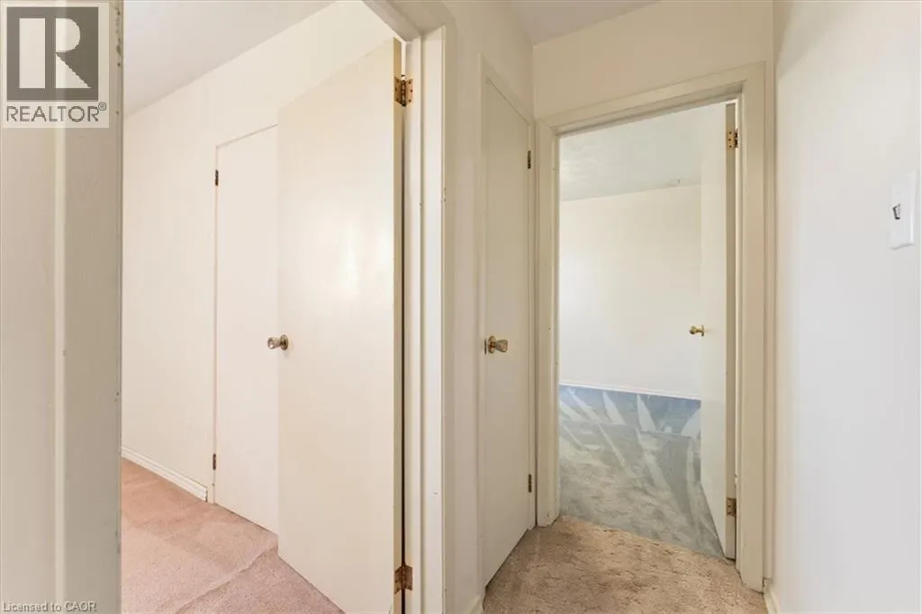847 CARLUKE Road W
