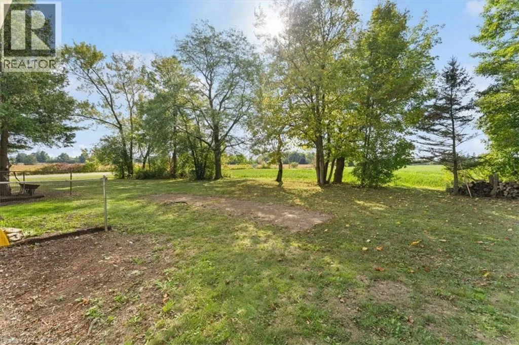 847 CARLUKE Road W