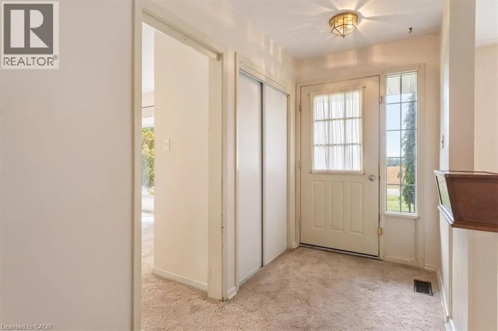 847 CARLUKE Road W