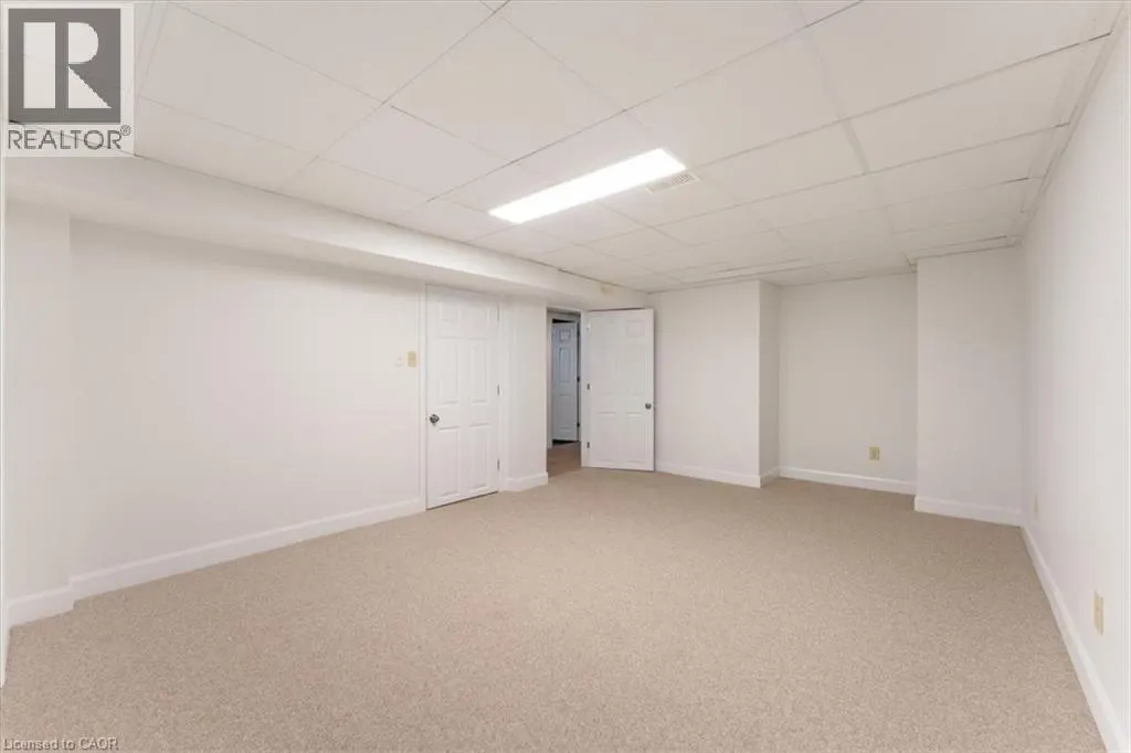 847 CARLUKE Road W