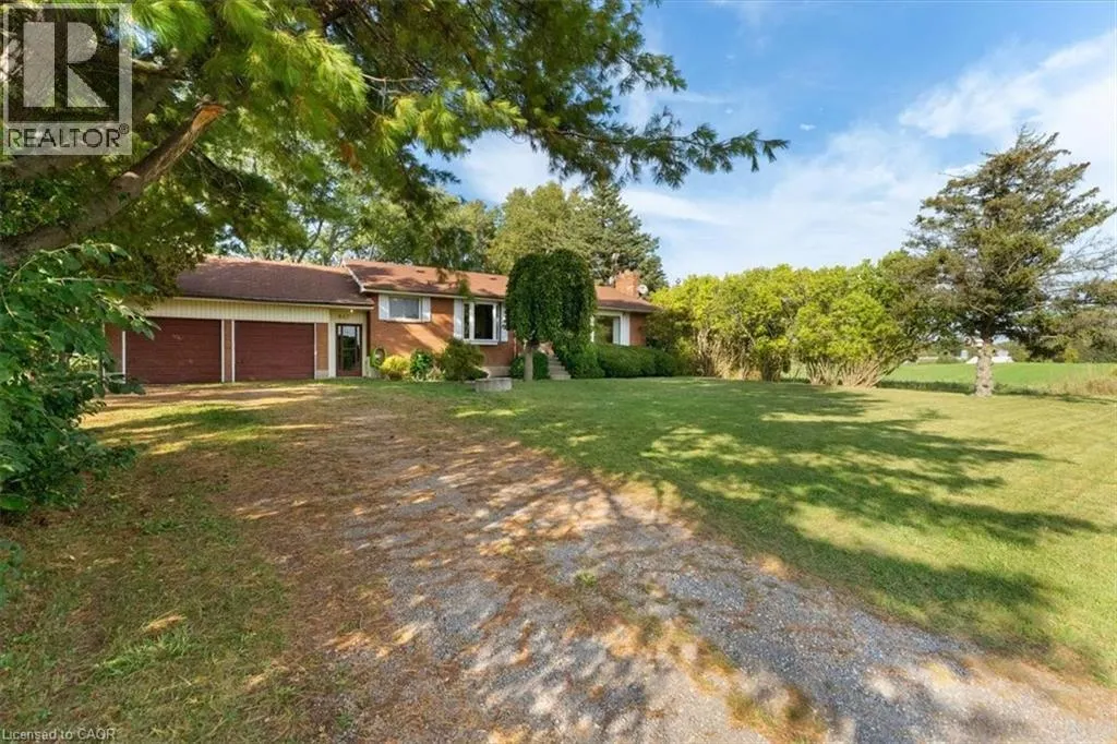 847 CARLUKE Road W