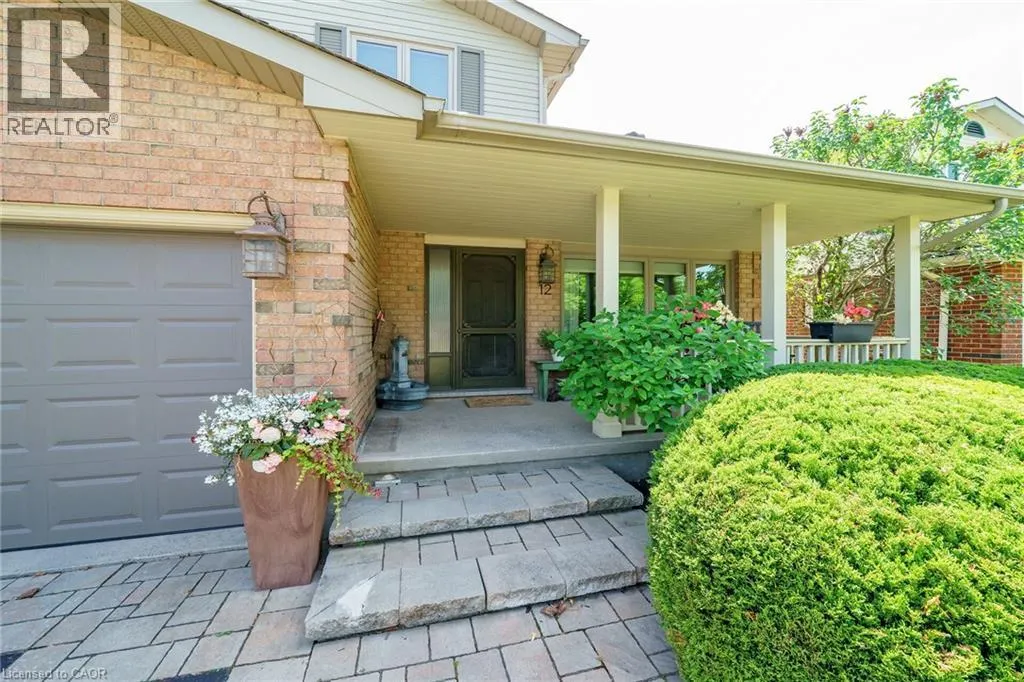 12 VANCE Crescent