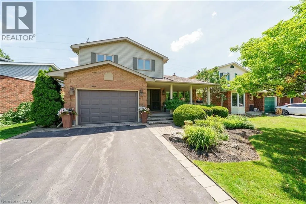 12 VANCE Crescent