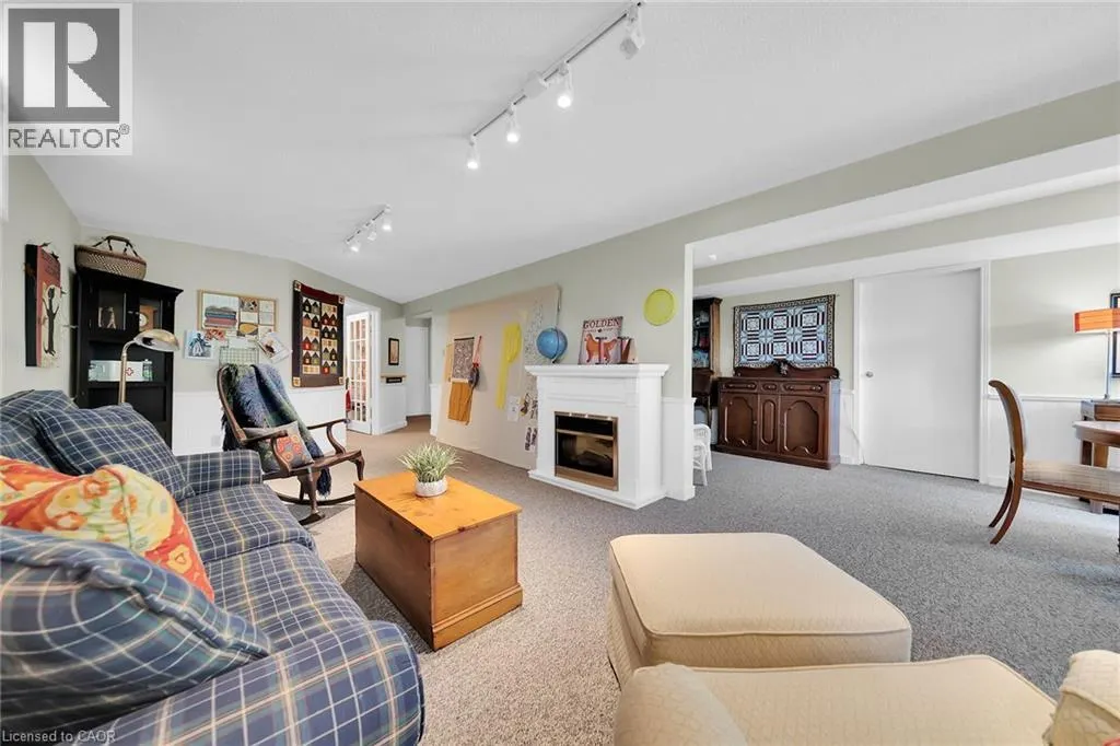 12 VANCE Crescent