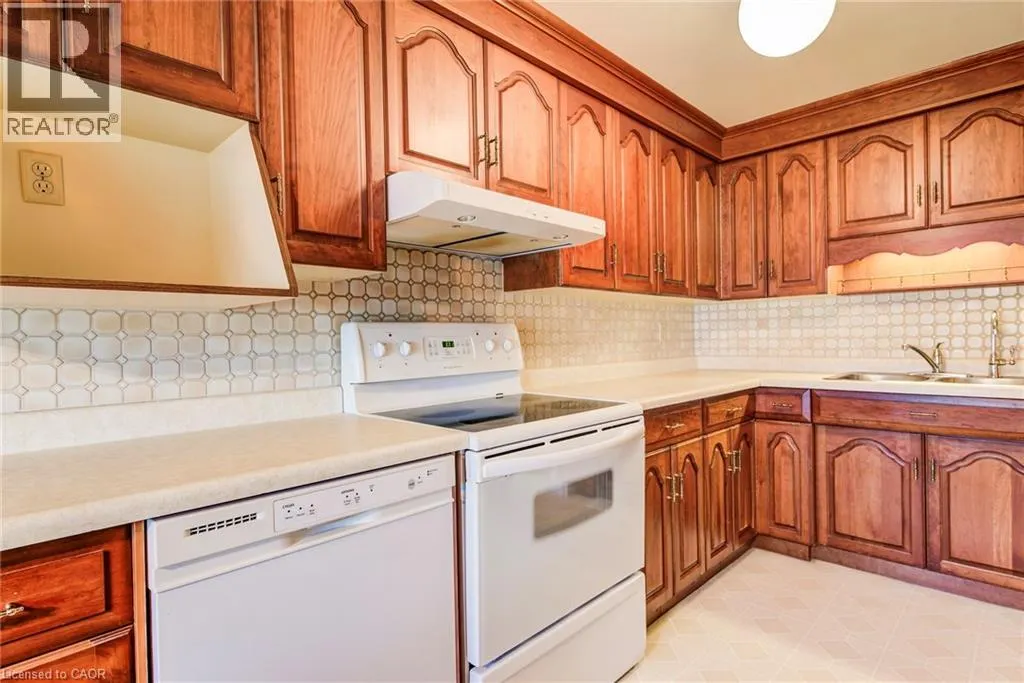 53 BELWOOD Crescent