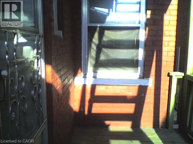 59 VICTORIA Avenue N