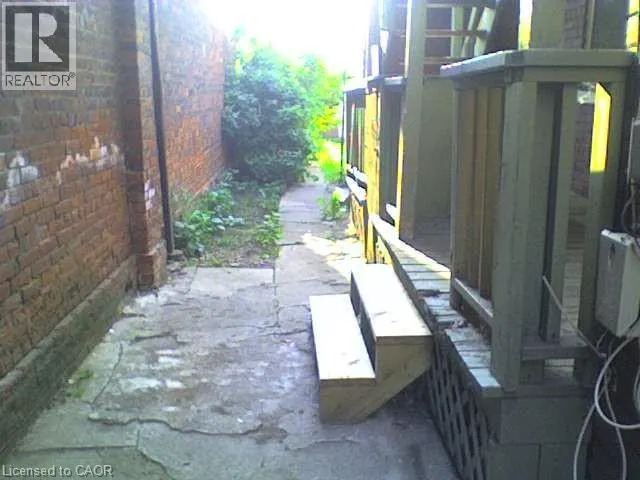 59 VICTORIA Avenue N