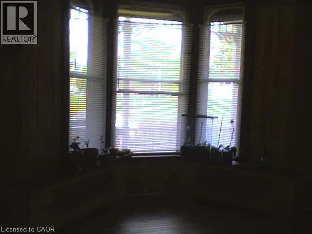 59 VICTORIA Avenue N
