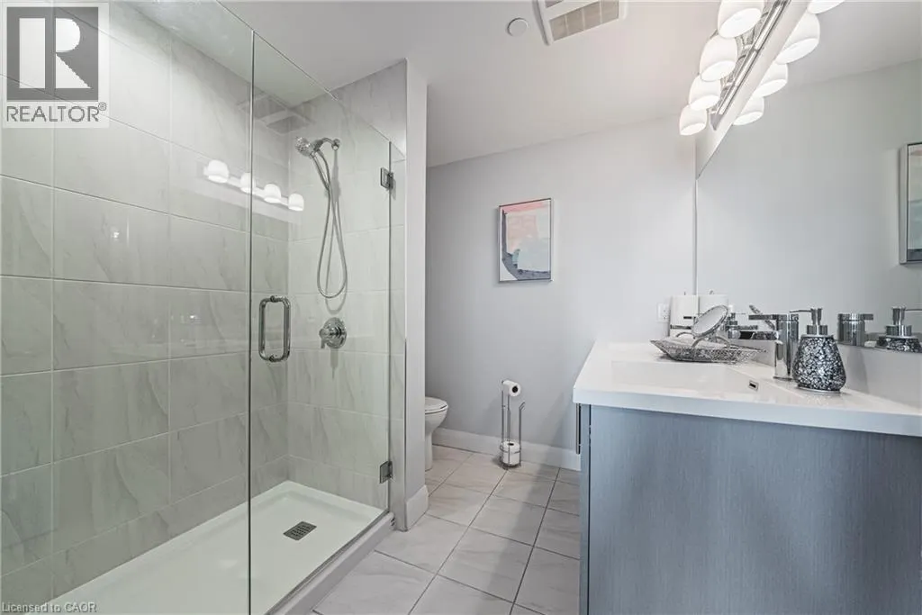 1 REDFERN Avenue Unit# 317, #317