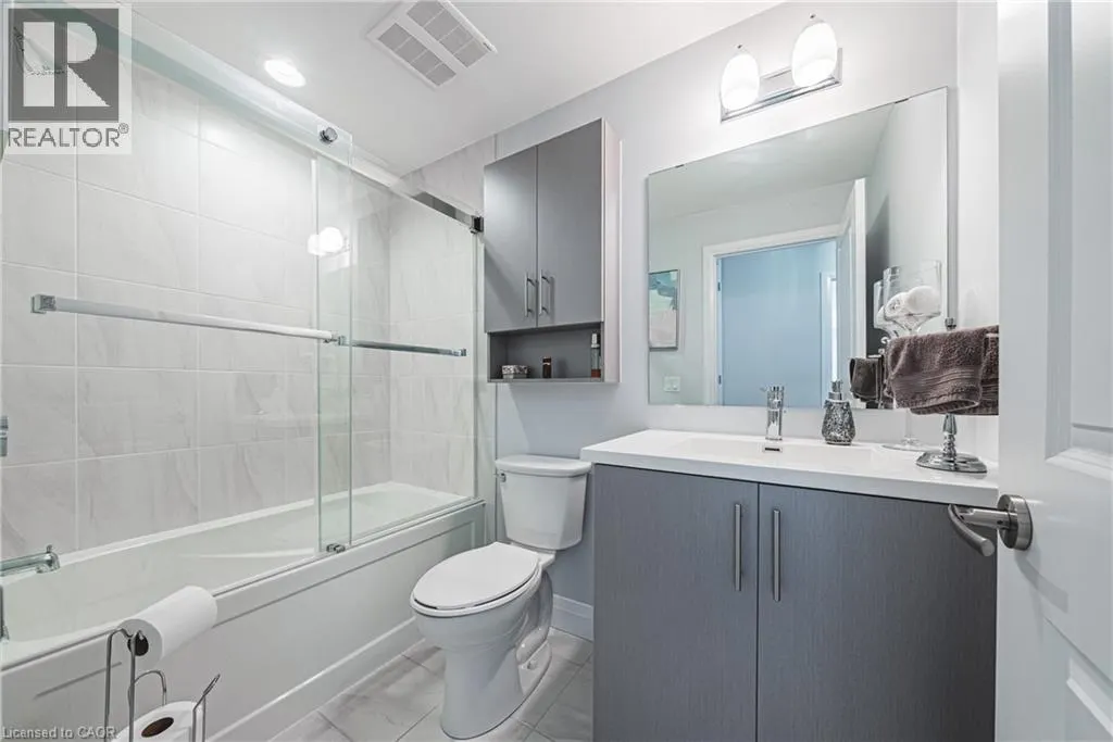 1 REDFERN Avenue Unit# 317, #317
